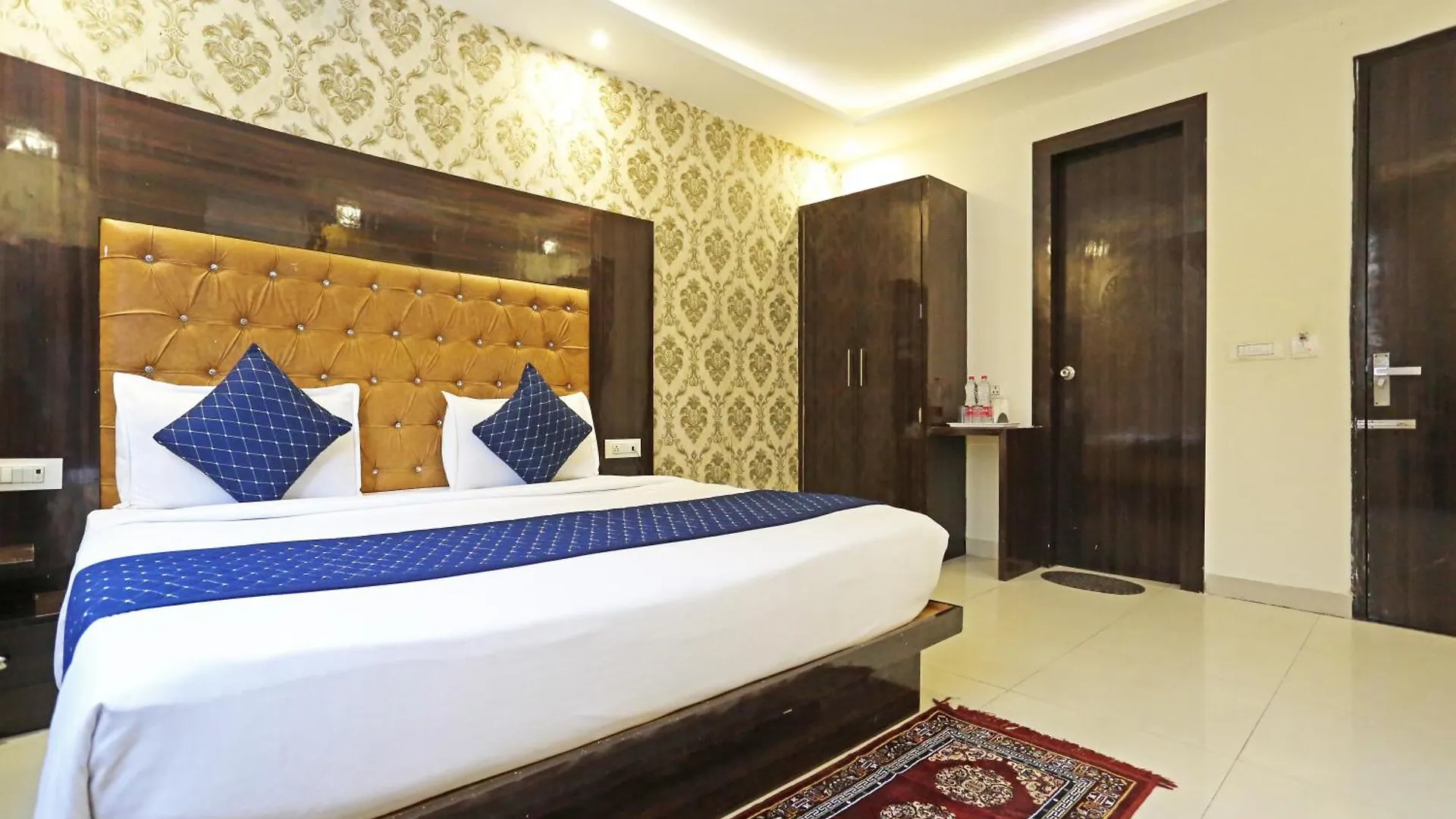 Hotel Grand Iconic Near Igi Airport New Delhi