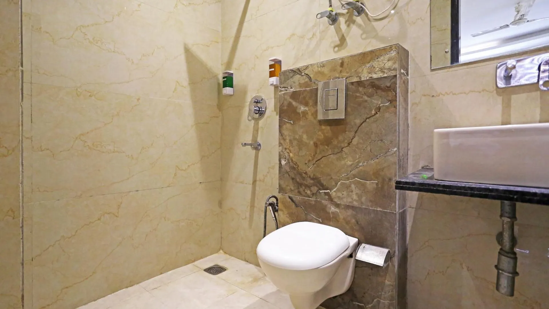 ****  Hotel Grand Iconic Near Igi Airport New Delhi India