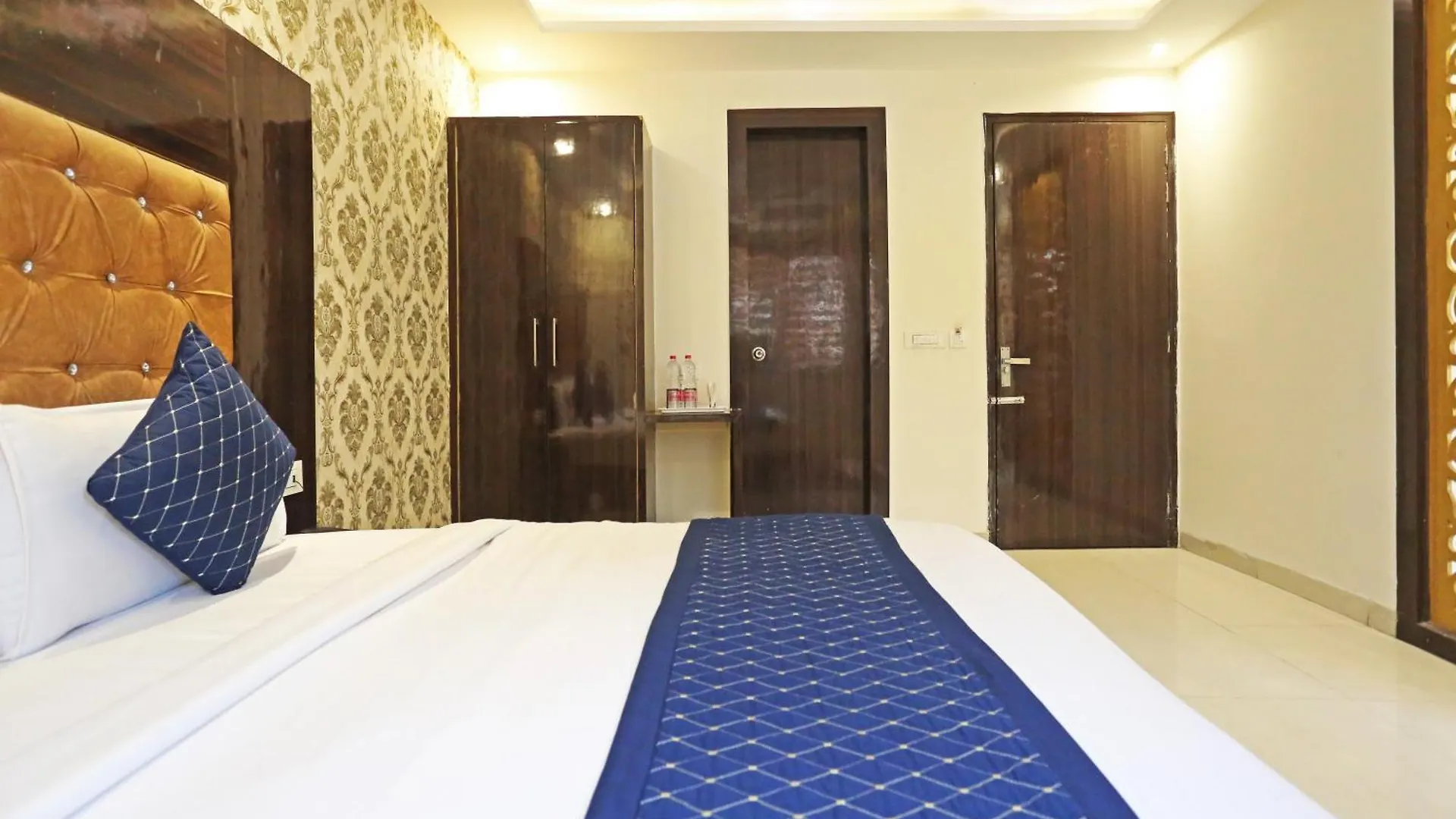 Hotel Grand Iconic Near Igi Airport New Delhi